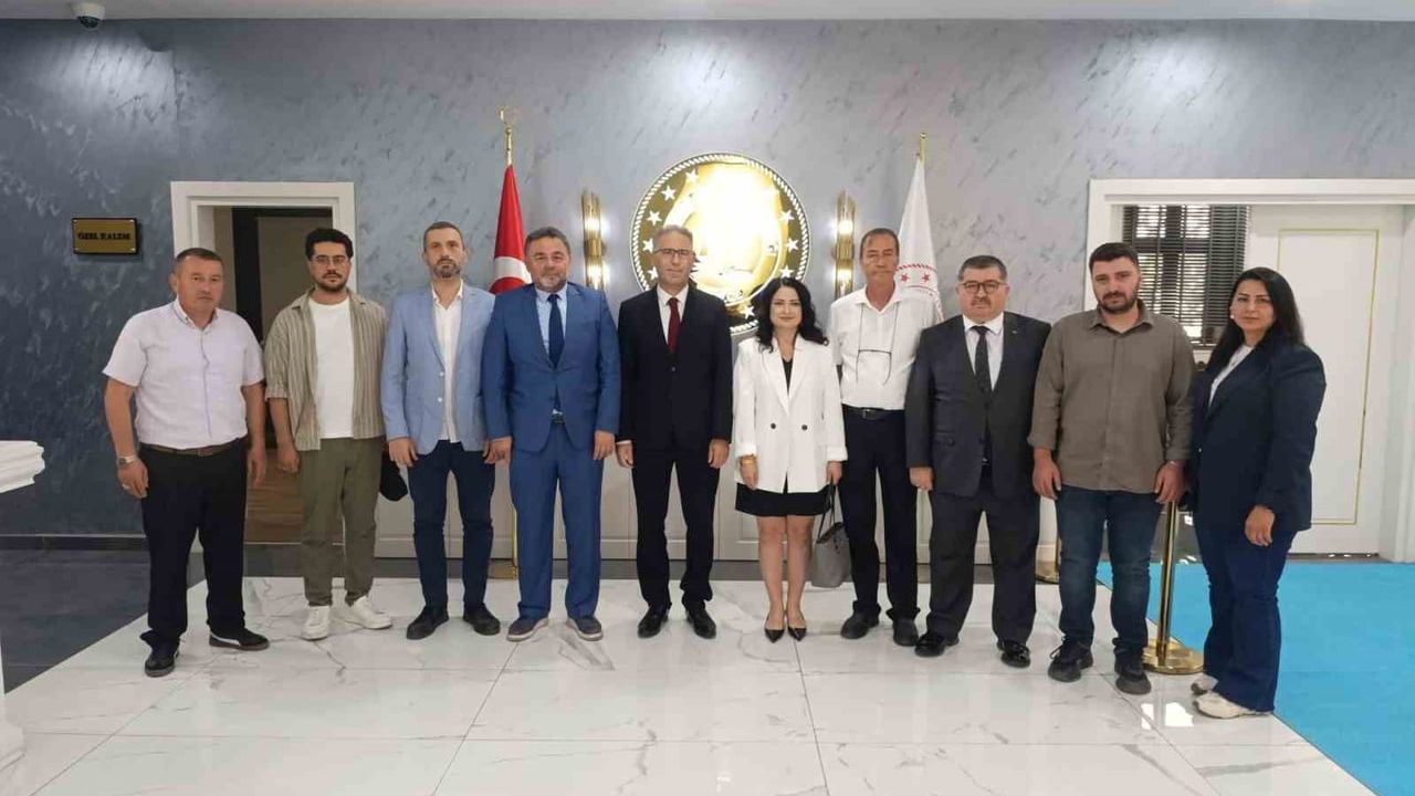 Düzce'de gazetecilerden başsavcı Ünalan’a iletişim çağrısı