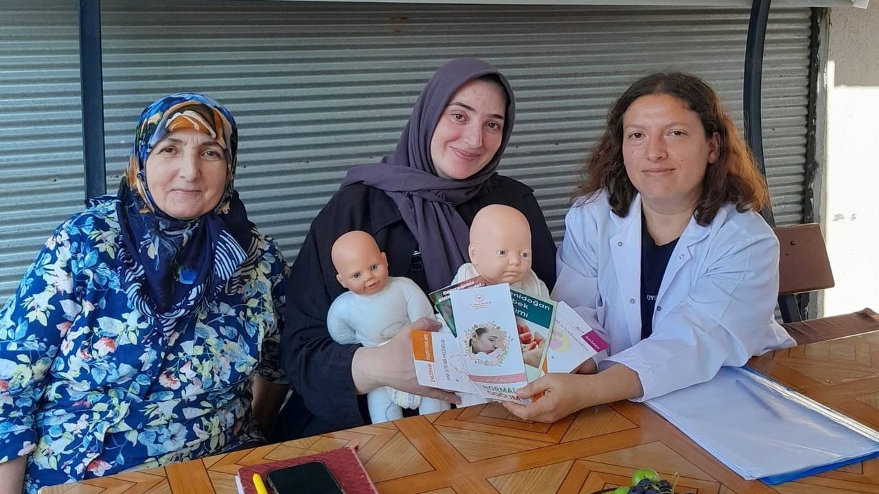 Düzce'de gebeliğinin son üç ayına giren anne adayları evlerinde ziyaret ediliyor