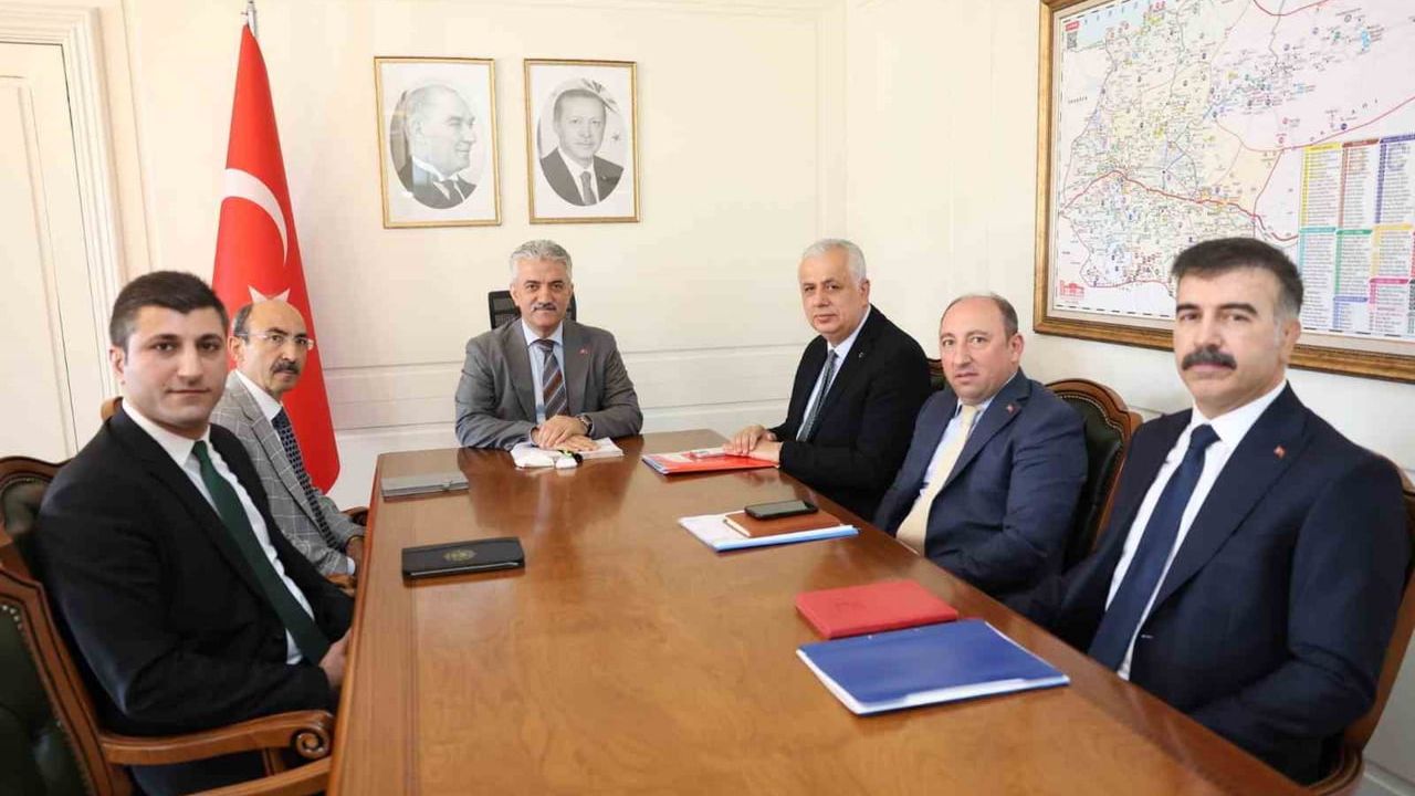 Düzce’de haftalık değerlendirme toplantısında projeler ele alındı