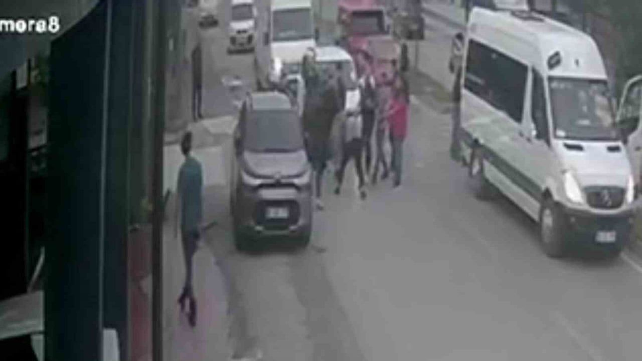 Düzce'de kaza sonrası çıkan kavgayı oto yıkamacı hortumla sonlandırdı