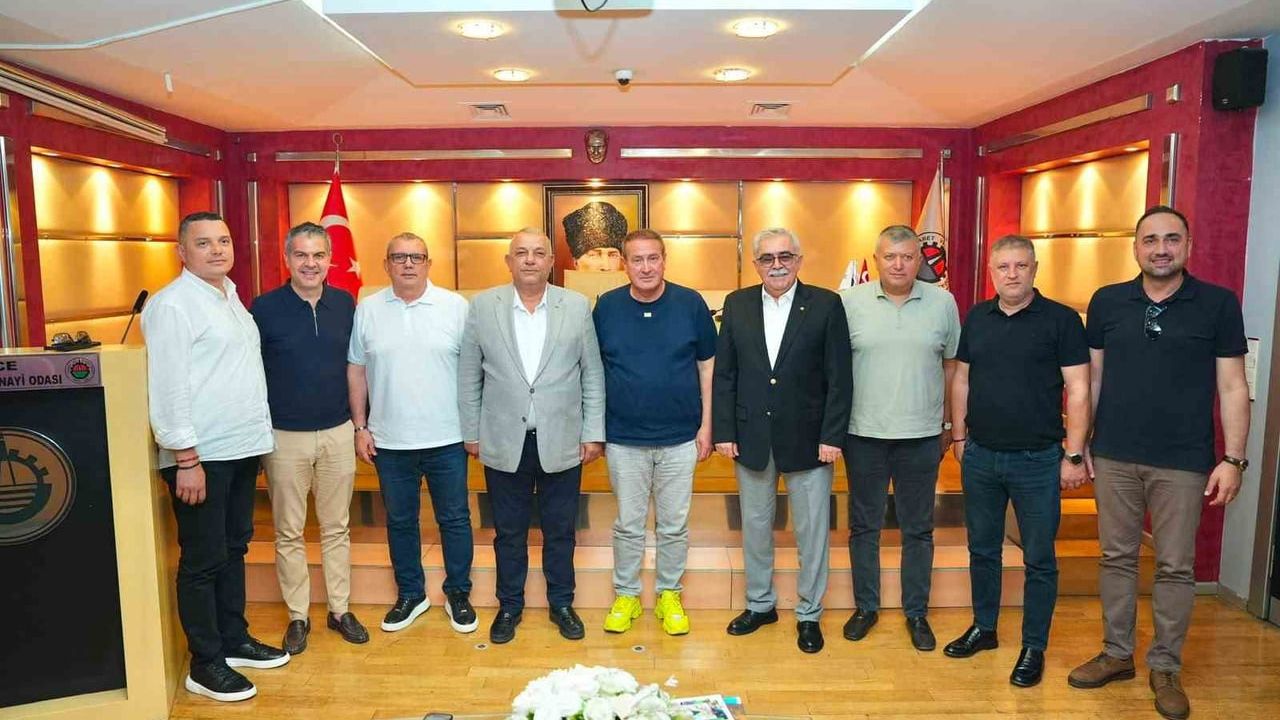 Düzce Ticaret ve Sanayi Odası, Düzcespor'un ilk deplasman giderlerini üstlendi