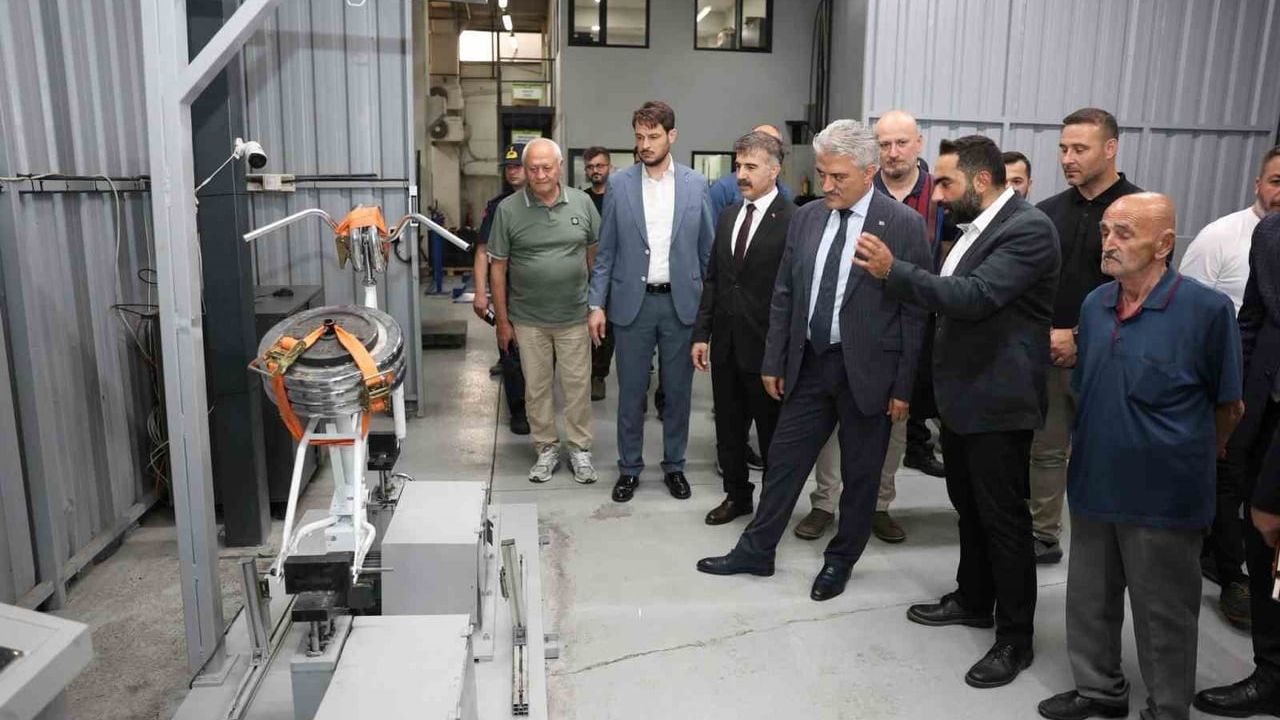 Düzce valisi Mehmet Makas fabrikaları ziyaret etti