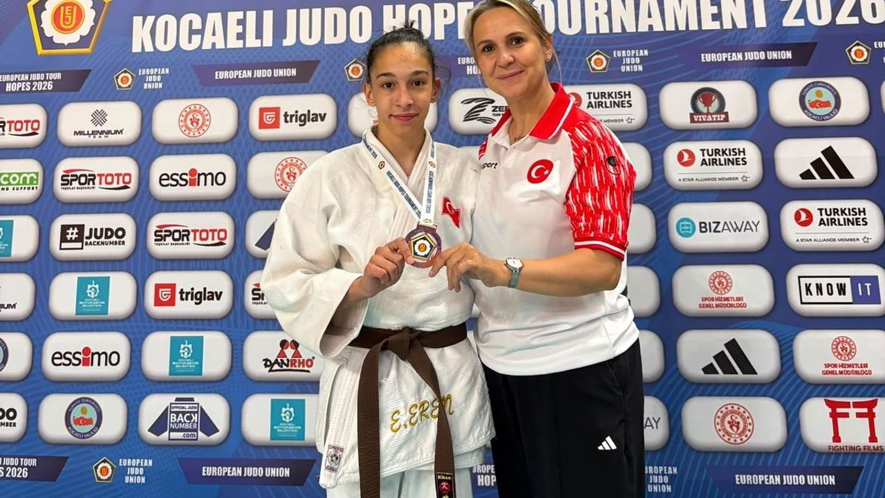 Düzceli judocu Erva Eren Avrupa üçüncüsü oldu