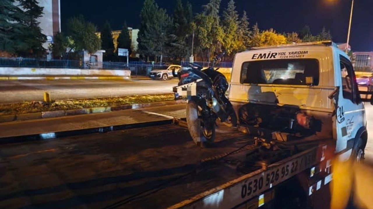 Edirne'de motosikletle akrobatik hareket yapan sürücüye 51 bin lira ceza