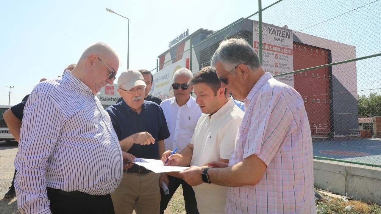 Edremit’te e-87 trafiğini hafifletecek yan yol çalışması