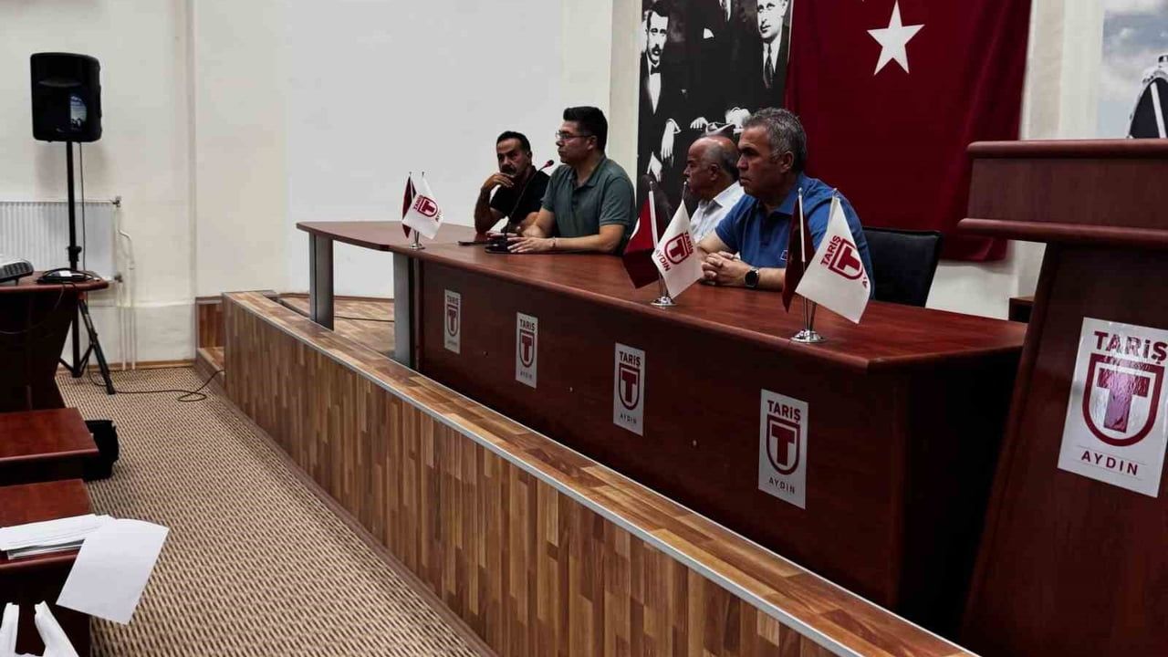 Efeler’de kursiyerler sertifikalarını aldı