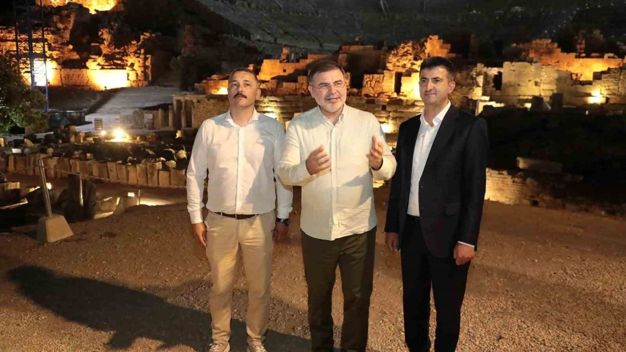Efes gece müzeciliği İzmir turizmine katkı sağlıyor