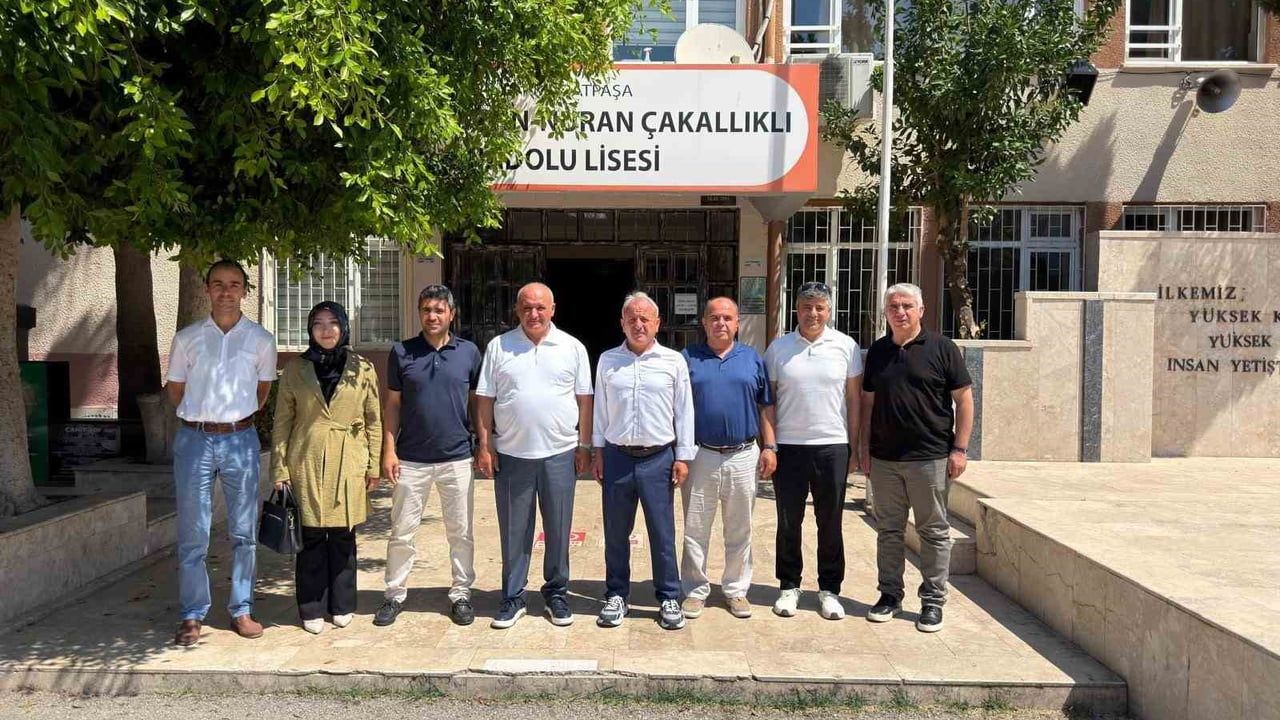 Eğitim Bir-Sen’den geleneksel aşure ikramı