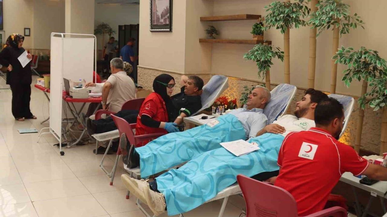 Elazığ belediyesi kan bağışında toplumu harekete geçirdi