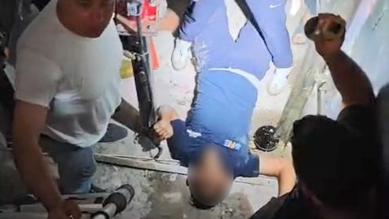 Elazığ’da asansör boşluğuna düşen genç itfaiye tarafından kurtarıldı