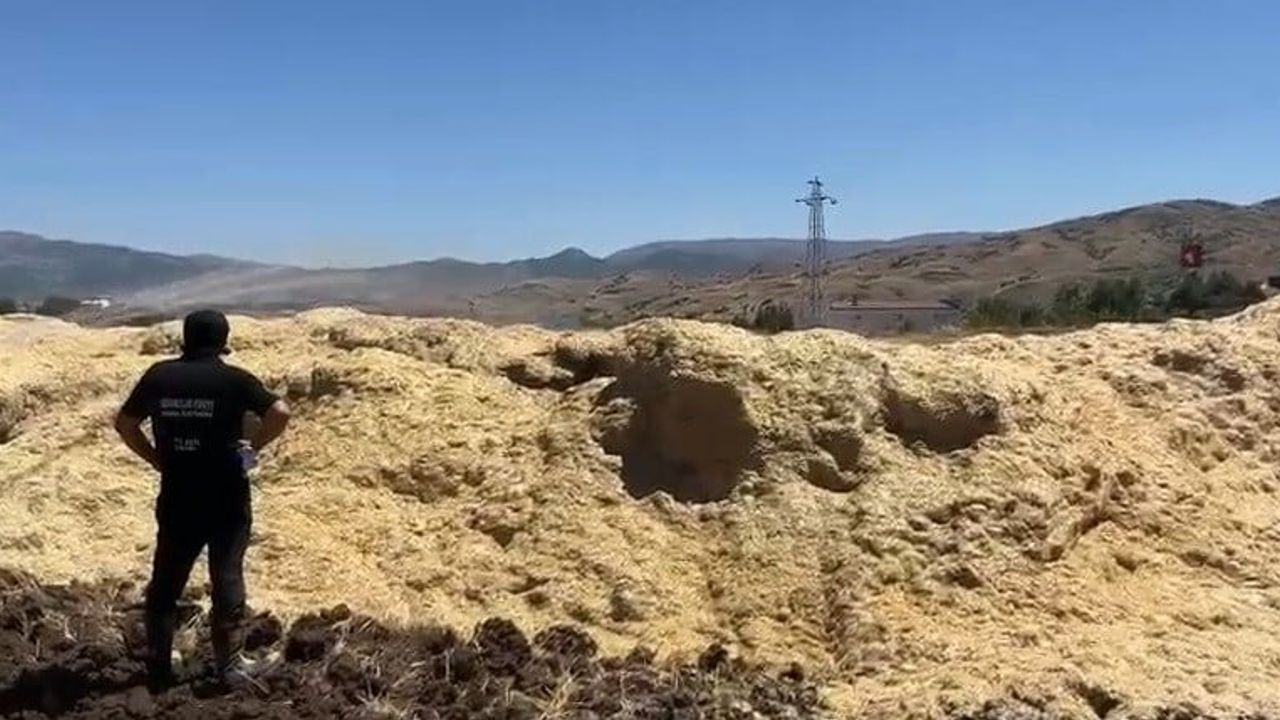 Elazığ’da saman yangını itfaiye müdahalesiyle büyümeden söndürüldü