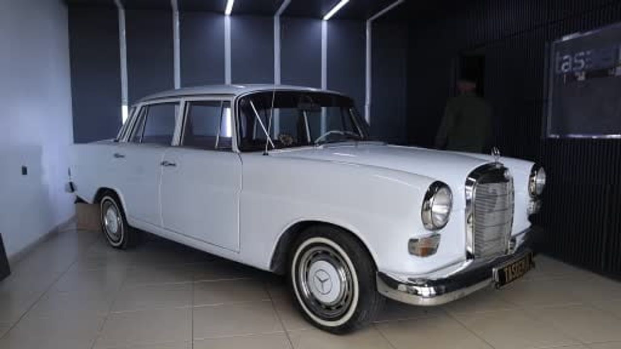 Elazığ’da tek 1967 model kırlangıç için özenli bekleyiş