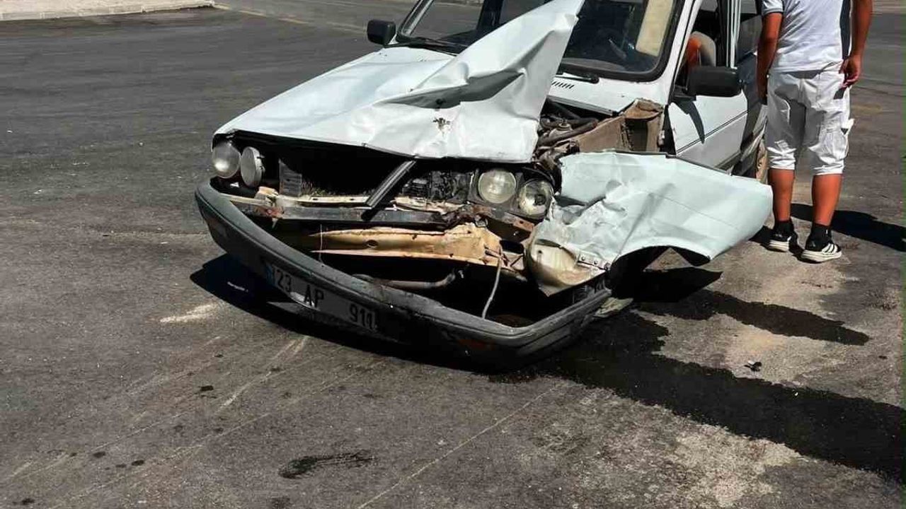 Elazığ’da trafik kazası: 3 yaralı