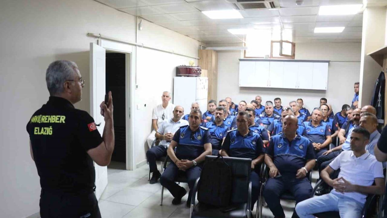 Elazığ'da zabıta personeline Narkorehber eğitimi