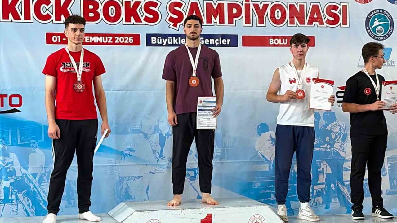 Elazığ'ın altın yumrukları Türkiye kürsüsünde