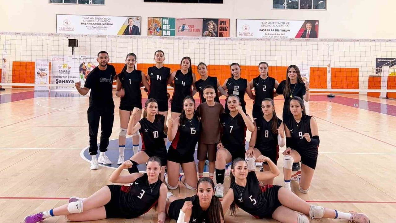 Elazığ voleybol takımı yarı finalde