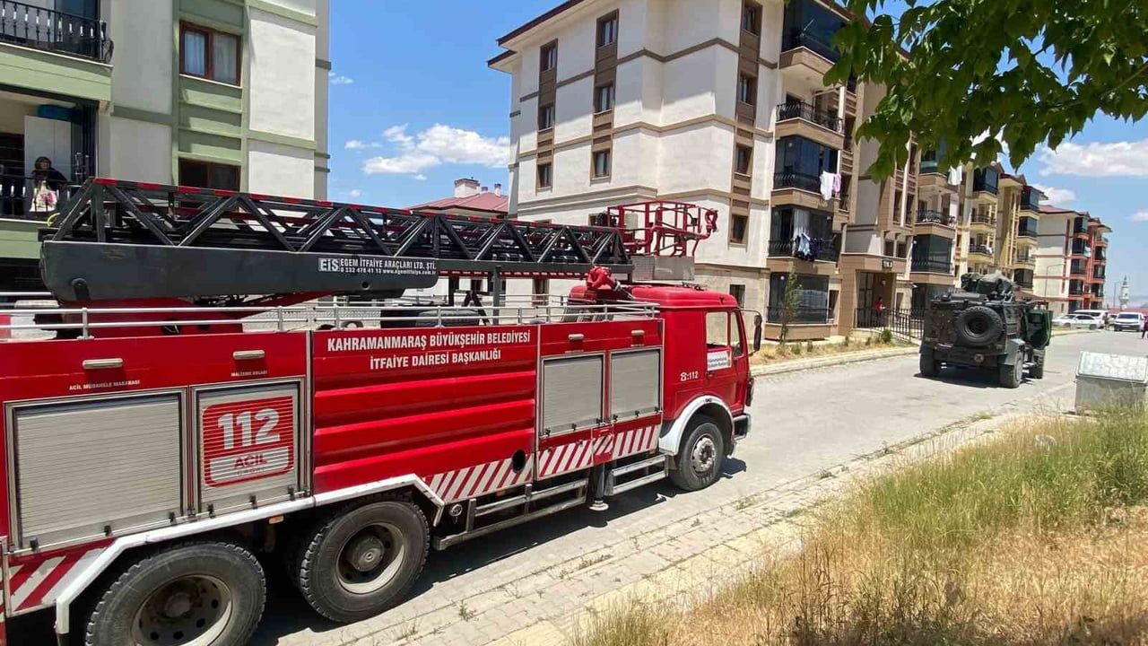 Elbistan'da anne ve babasını evde rehin aldığı iddiası ekipleri alarma geçirdi