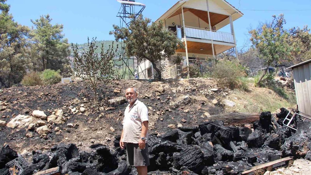 Emekli itfaiyecinin soğukkanlı müdahalesi evi kurtardı