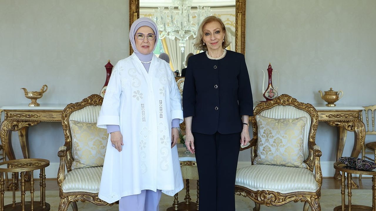 Emine Erdoğan, Lübnan başbakanı Nevvaf Selam'ın eşi Sahar Selam ile İstanbul'da görüştü