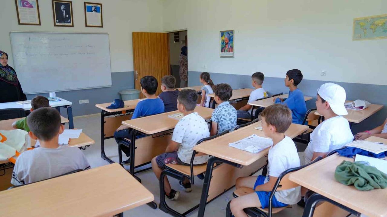 Erbaa'da çocuklar yaz tatilini Kur'an kursunda değerlendiriyor