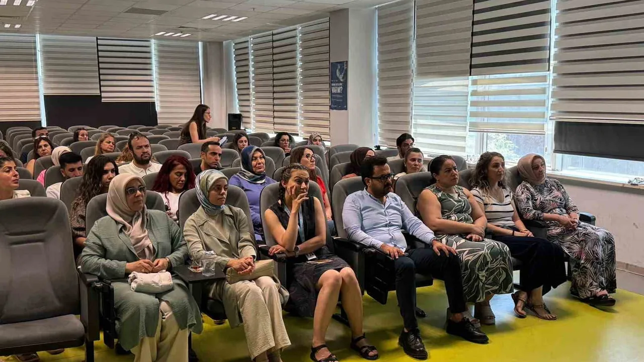 Ergenlikte beyin esnekliği: doğru destekle hayat boyu kazanımlar