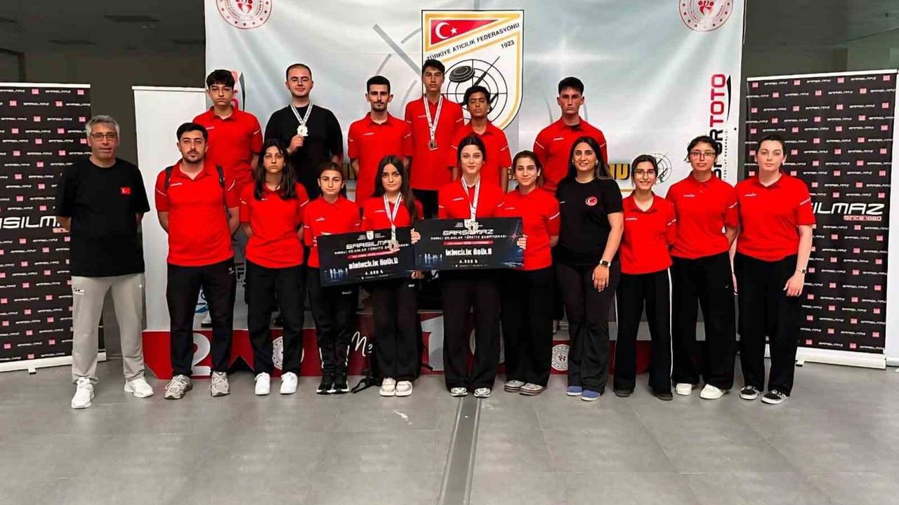 Erzincanlı atıcılardan Sarsılmaz havalı silahlar Türkiye şampiyonasında 5 madalya