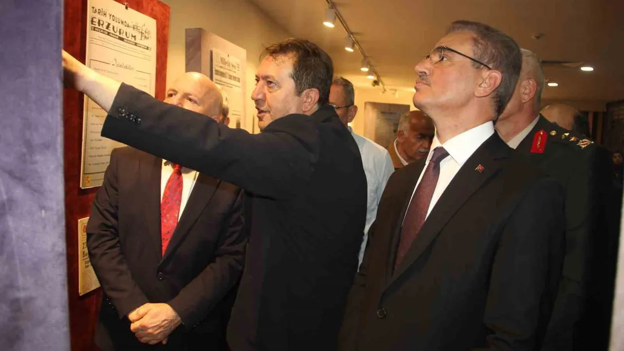 Erzurum'da 107 yıllık mirası taşıyan yerel basın sergisi açıldı