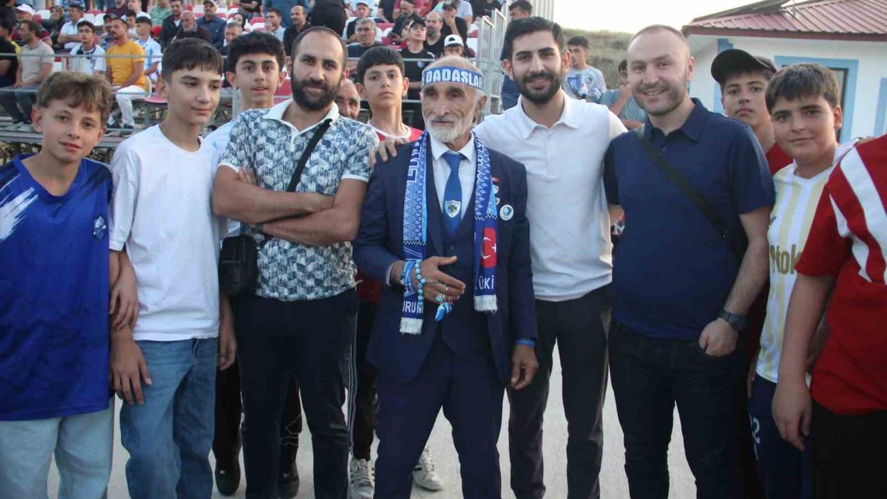 Erzurumspor aşkı krizi durduramadı: stat kapısında fenalaşıp geri dönen dede