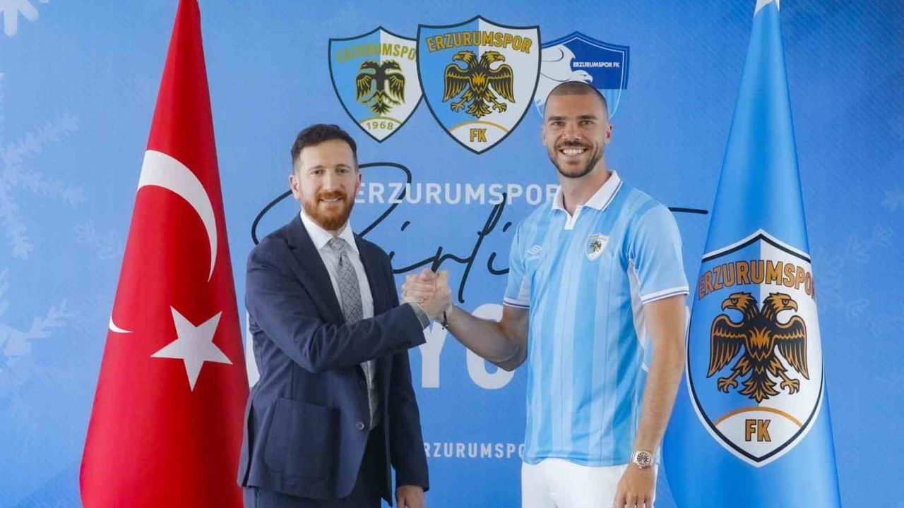Erzurumspor FK, Nihad Mujakic’i kadrosuna kattı