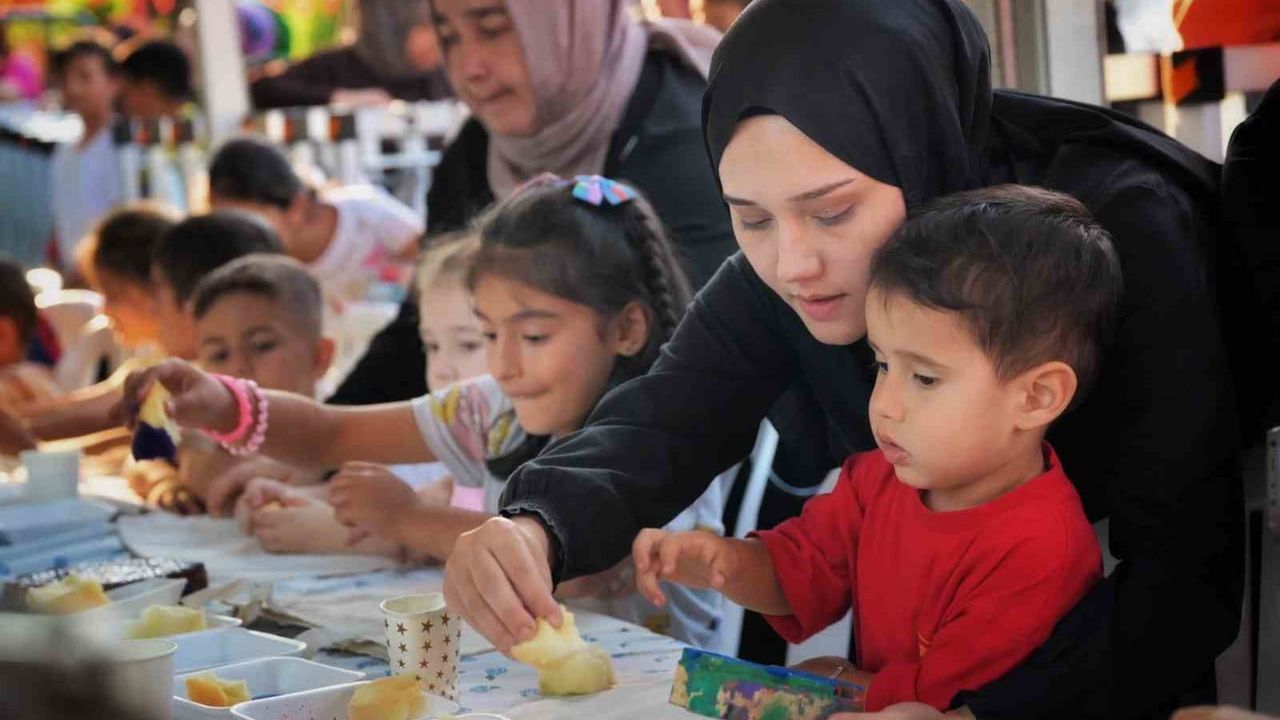 Esenyurt’ta yaz akşamları kültür ve sanat etkinlikleri düzenlendi