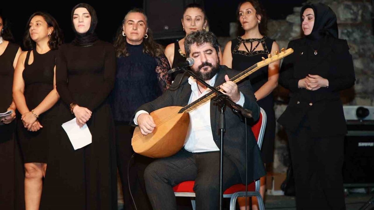 Eskihisar Kalesi'nde kültür sanat akşamları coşkusu