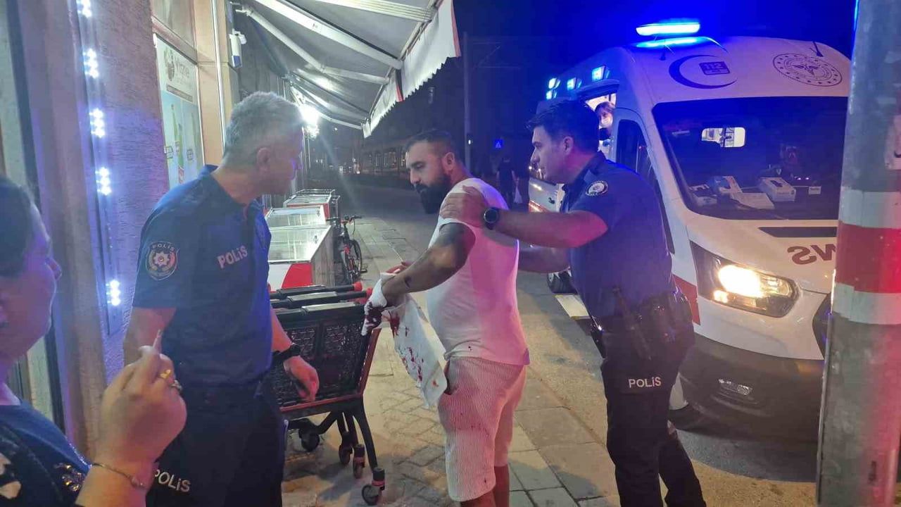 Eskişehir'de bıçaklı kavgada yaralanan kişi satır kullanıldığını söyledi
