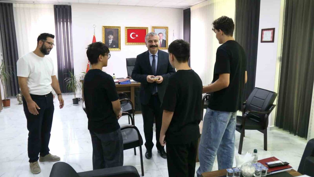 Eskişehir'de çocuk evleri sitesinden aşure geleneğini yaşatan etkinlik