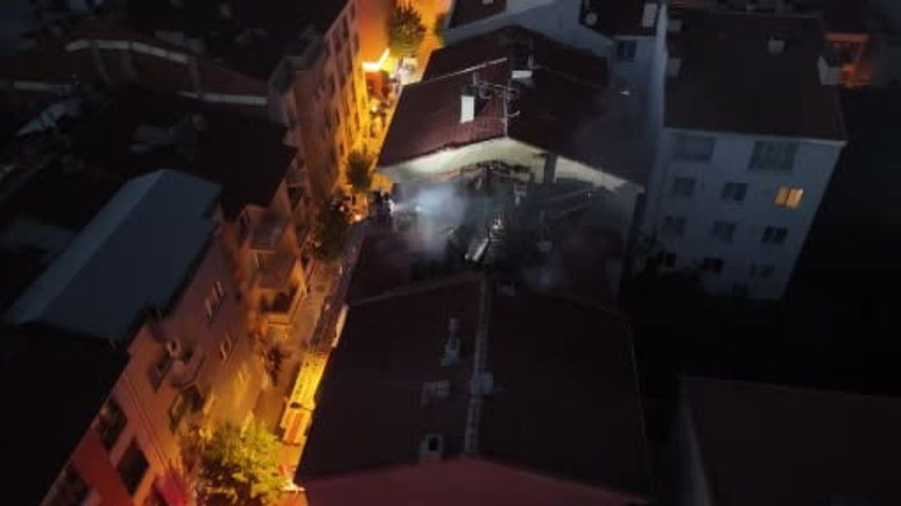 eskişehir odunpazarı'nda çatıda çıkan yangın söndürüldü