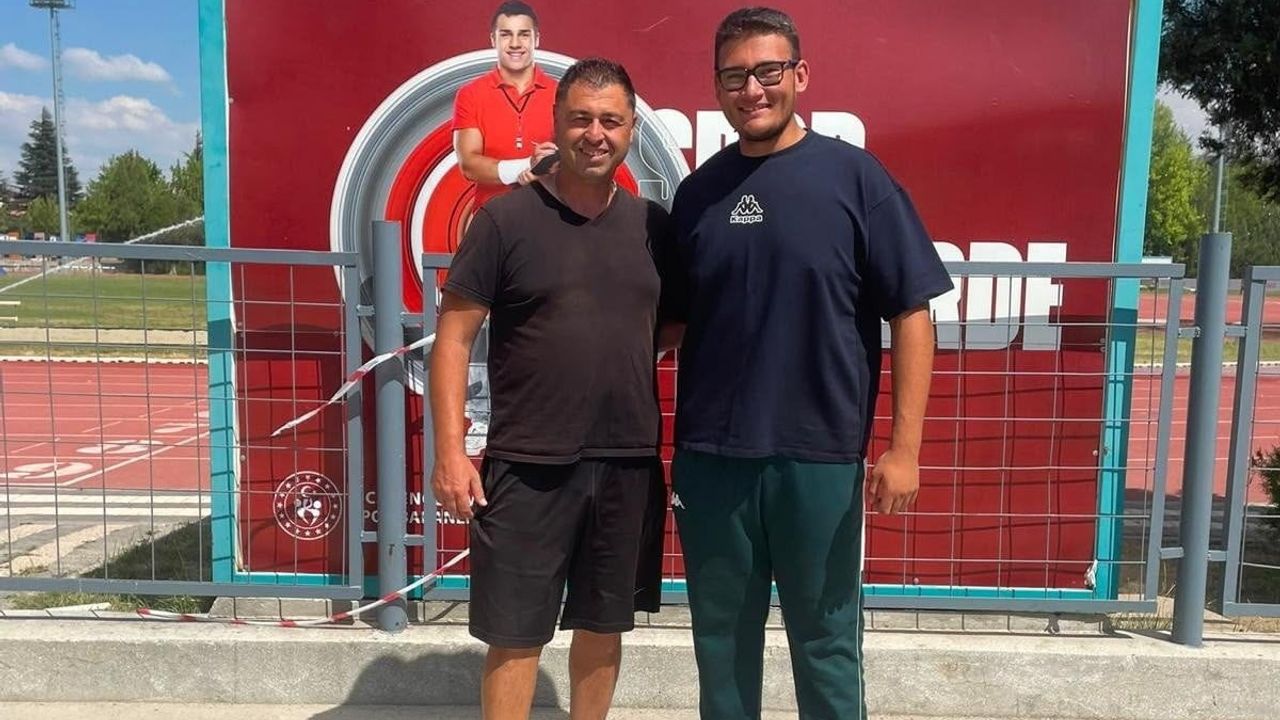 Eskişehirli milli sporcu Mehmet Efe Gür, U18 Avrupa Şampiyonası'nda Türkiye'yi temsil edecek
