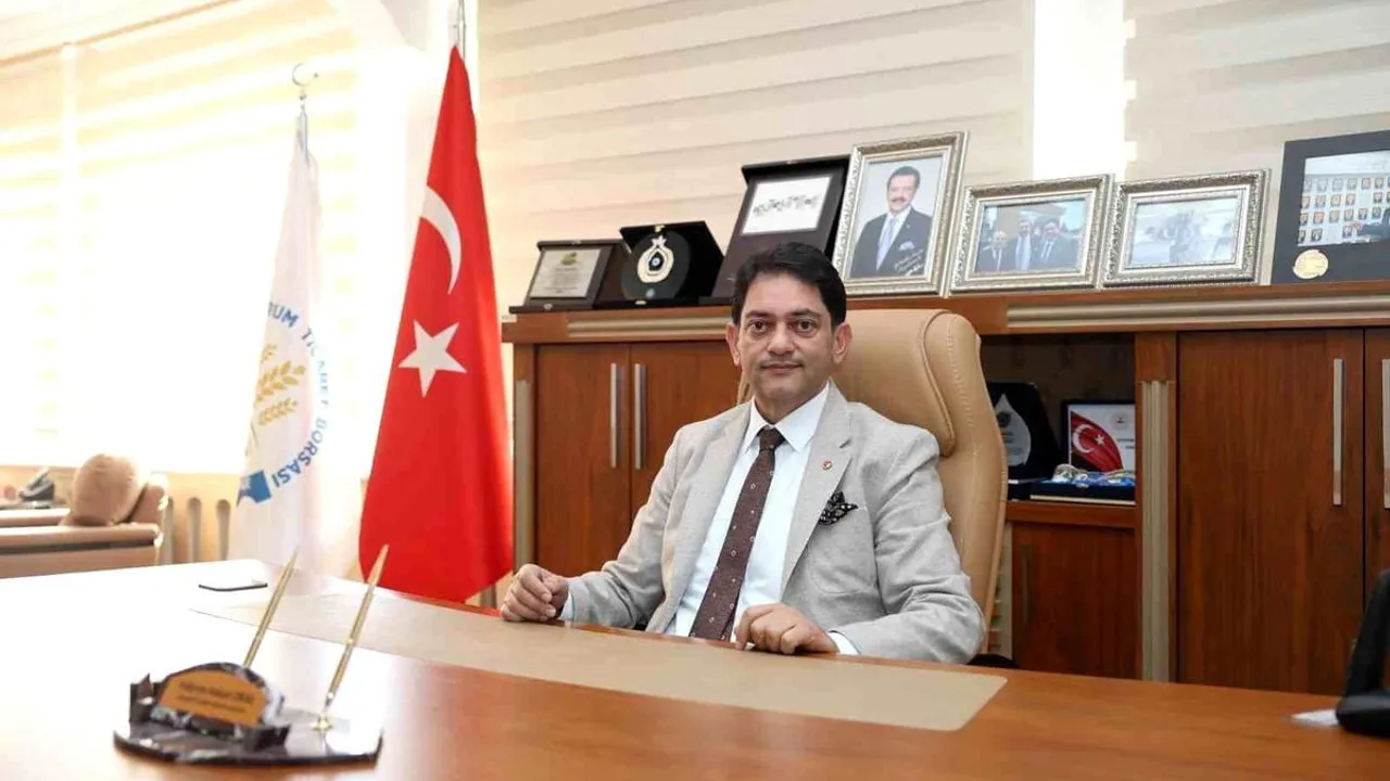 ETB yönetim kurulu başkanı Hakan Oral'dan 23 Temmuz Erzurum Kongresi mesajı