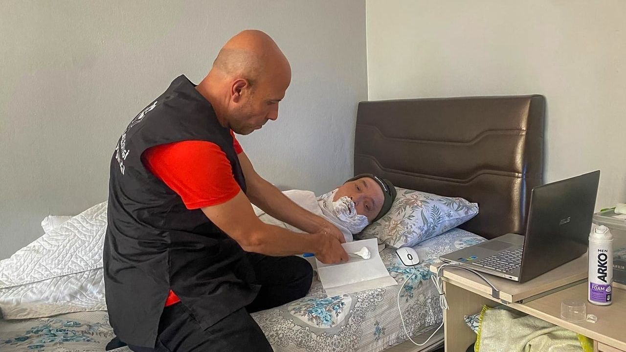 evde bakım hizmetleri yalnızlığı azaltıyor, ihtiyaç kapıda karşılanıyor