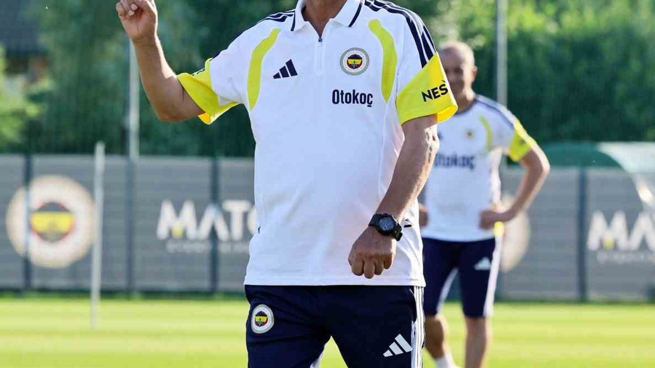 Fenerbahçe, Avusturya kampında akşam antrenmanı gerçekleştirdi
