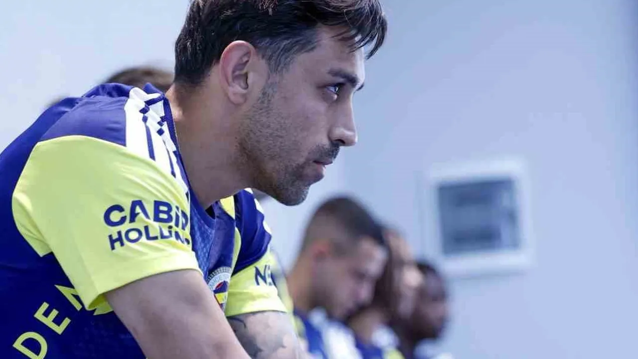 Fenerbahçe, Sturm Graz sınavına salonda tempolu başladı