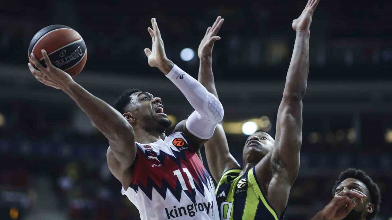 Fenerbahçe, Trent Forrest ile 2+1 yıllık sözleşme imzaladı