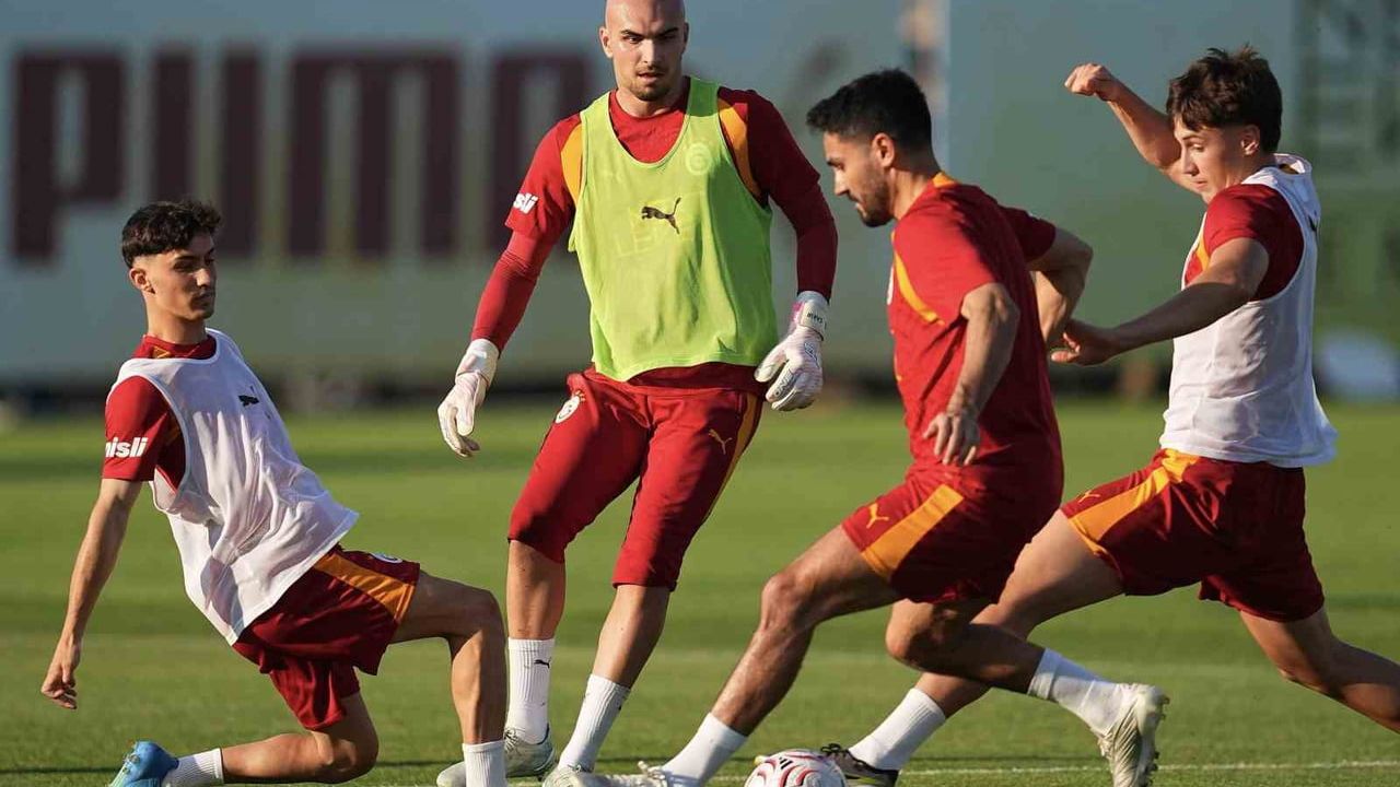 Galatasaray günü çift antrenmanla tamamladı