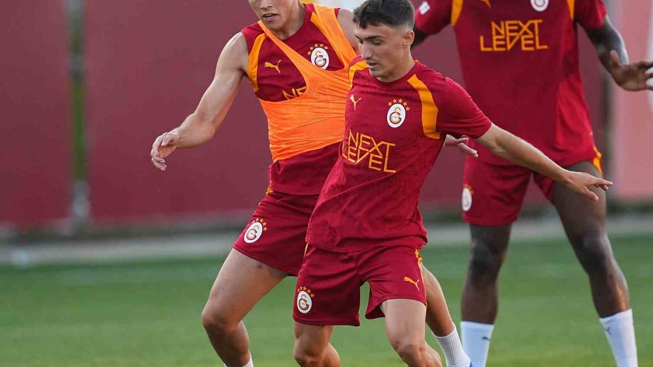 Galatasaray yeni sezon hazırlıklarını antrenmanla sürdürdü