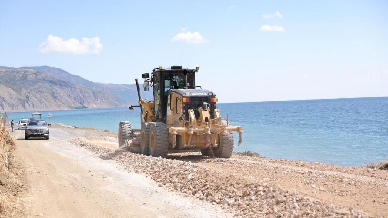 Ganos’un kıyısında yeni güzergah: 33 kilometrelik Uçmakdere-Şarköy yolu modernize ediliyor
