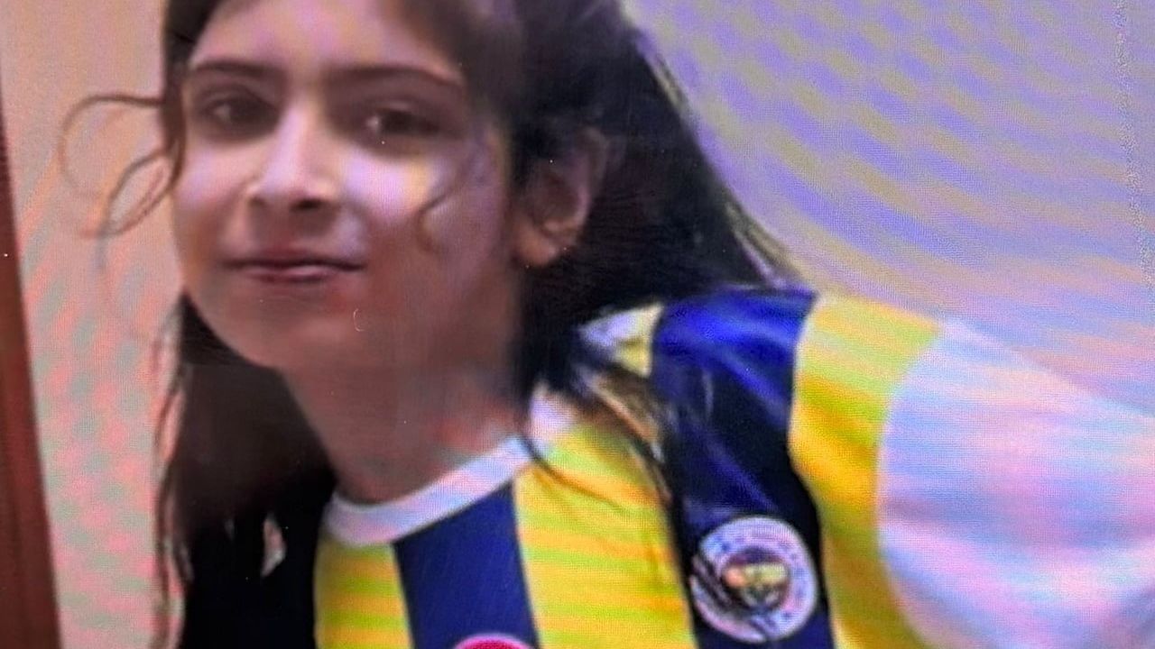 Gaziantep'te otomobilin çarpması sonucu 14 yaşındaki Yaren Nisa Bilir hayatını kaybetti