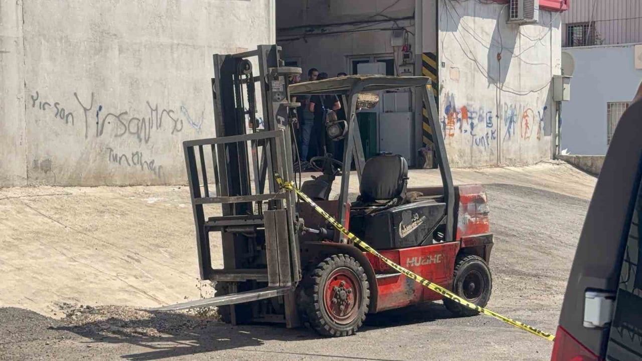 Gaziantep'te üzerine forklift devrilen genç işçi hayatını kaybetti