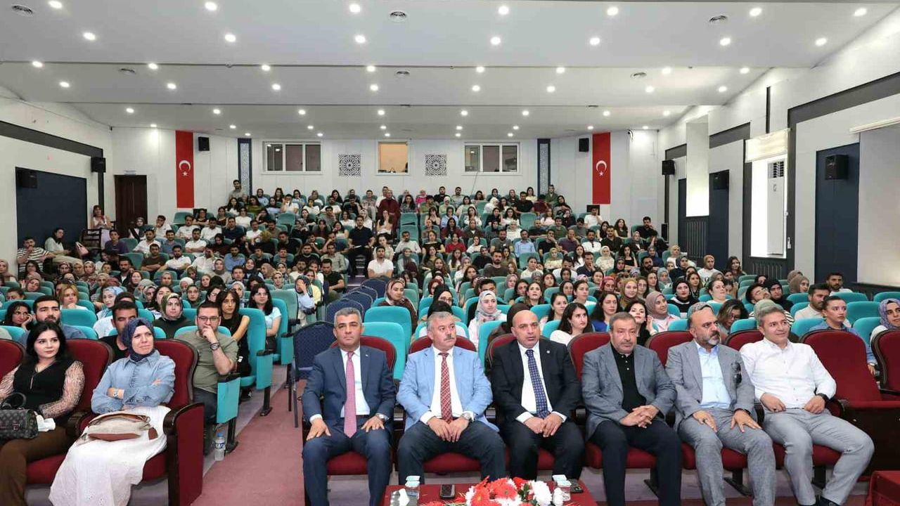 Geleceğin öğretmenleriyle buluştular