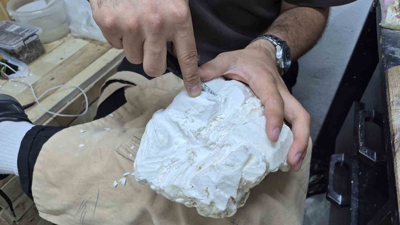 Genç lületaşı sanatçısından Kültür ve Turizm Bakanlığı’na çağrı
