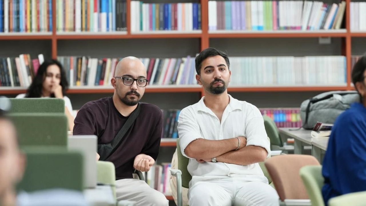 Gençlere dijital bilezik çağrısı: yapay zekâ meslekleri dönüştürüyor