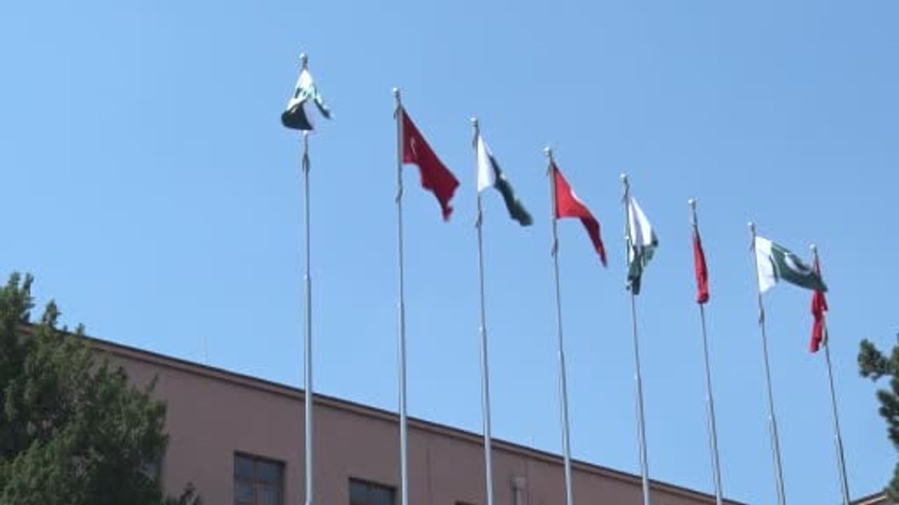 Genelkurmay başkanı Orgeneral Selçuk Bayraktaroğlu, Pakistan Savunma Kuvvetleri Komutanı Mareşal Syed Asım Munir ile görüştü