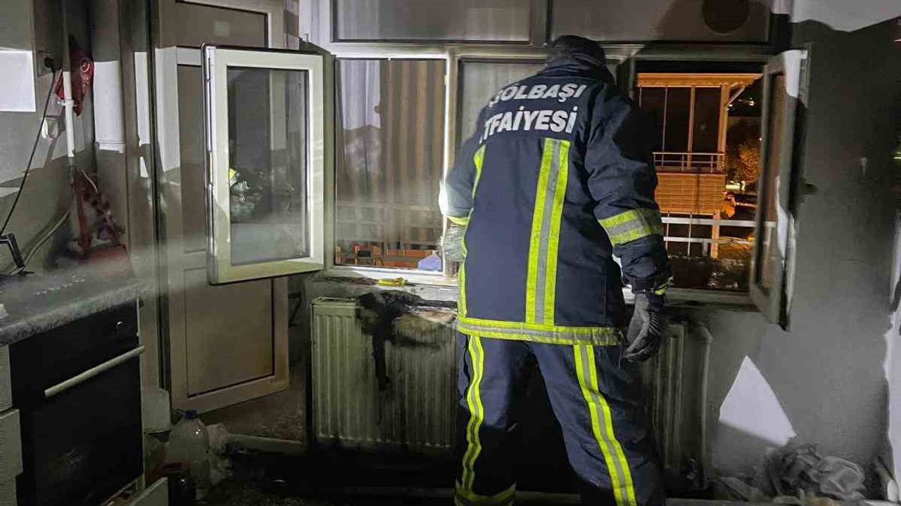 Gölbaşı'nda dumandan etkilenen bir kişi hastaneye kaldırıldı